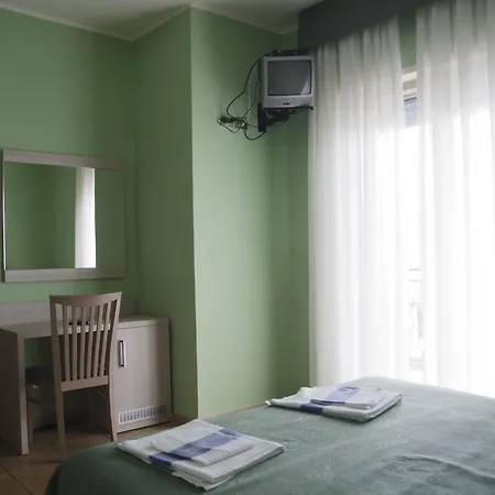 Aquila Hotel 3*