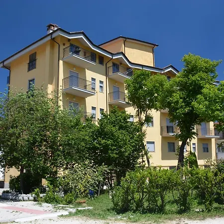 Aquila 3*